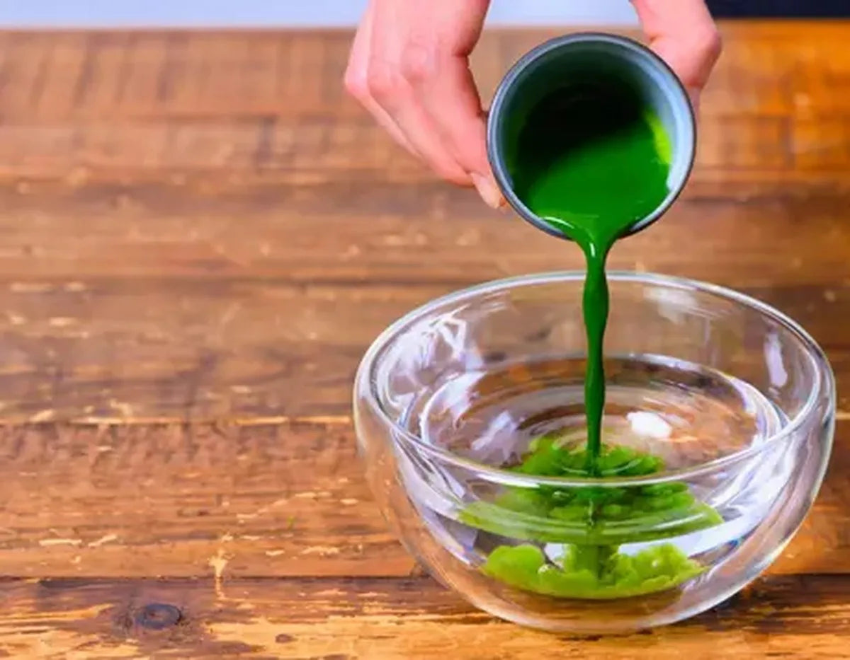 Matcha Shaker pouring matcha into a bowl